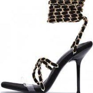 NWT CAPE ROBBIN HANI BLACK‎ LACE UP HEELS 5.5